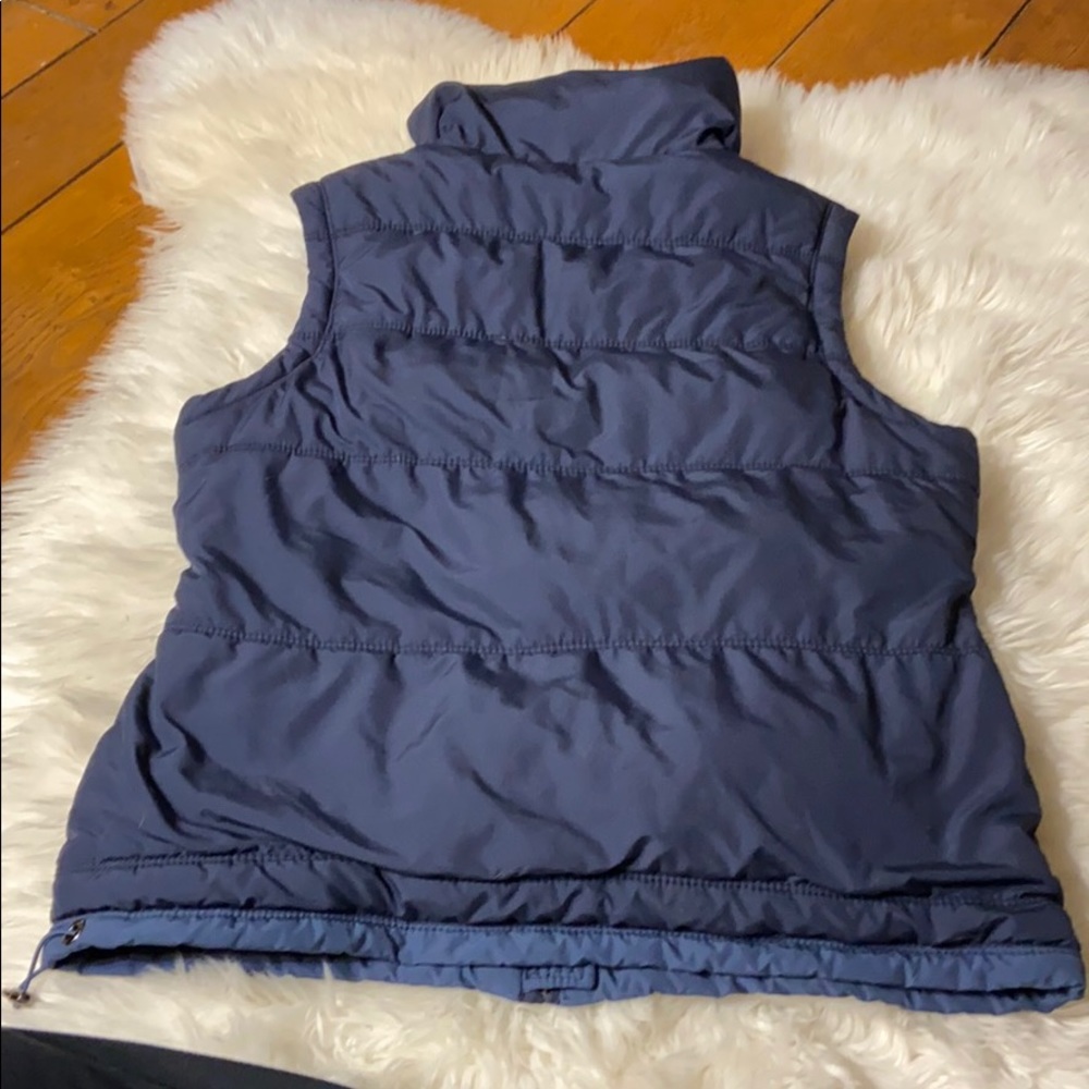 American Eagle Outfitters Puffer Vest - Picture 3 of 4